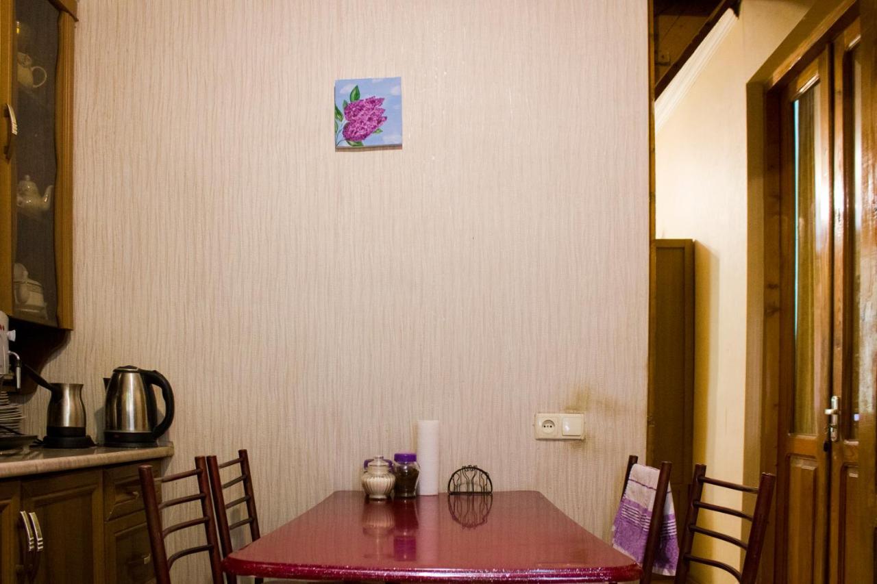 Nino'S Guest House Tbilisi Exterior photo